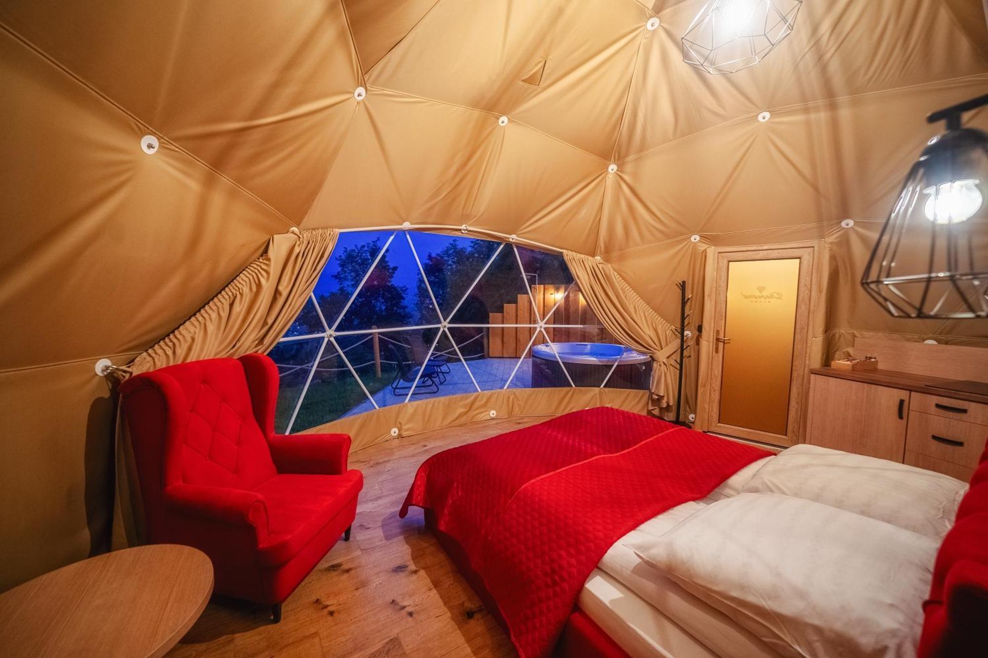 Diamond Glamp & Jacuzzi Hotel ซาโกปาเน ภายนอก รูปภาพ